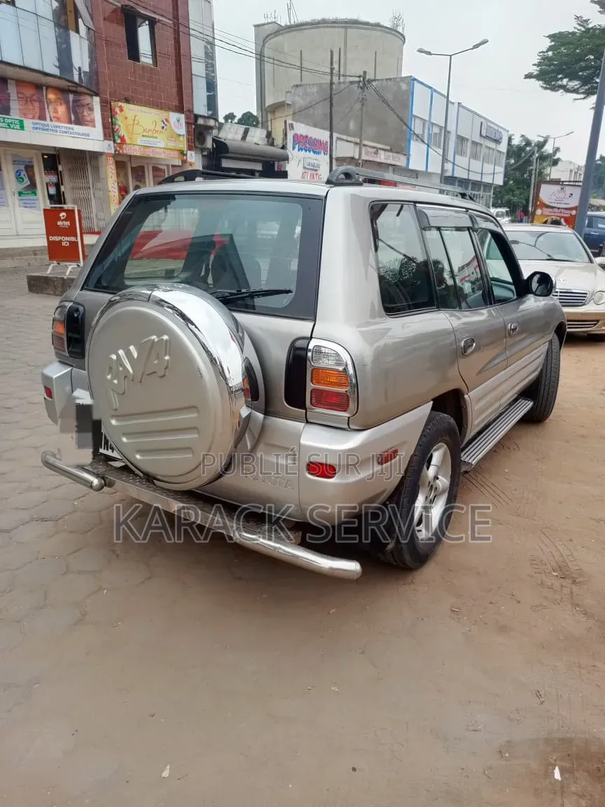 Toyota RAV4 2015 Gris