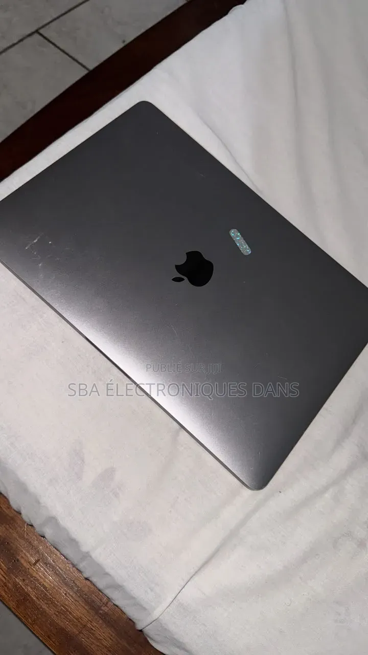 Ordinateur portable Apple MacBook 2017 16GB Intel Core i7 HDD 512GB