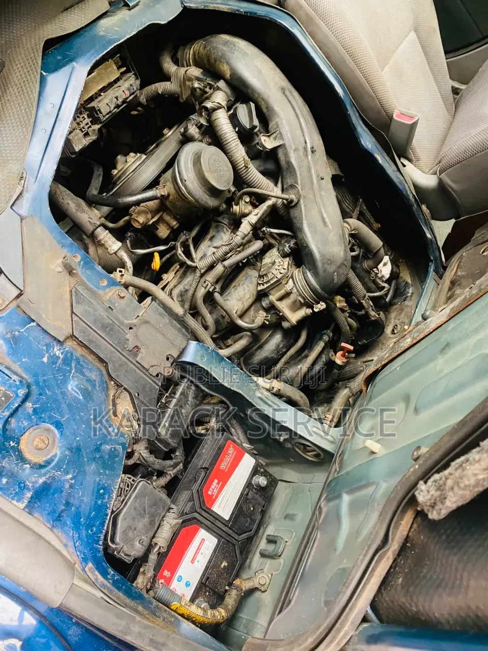 Toyota HiAce 2023 Bleu