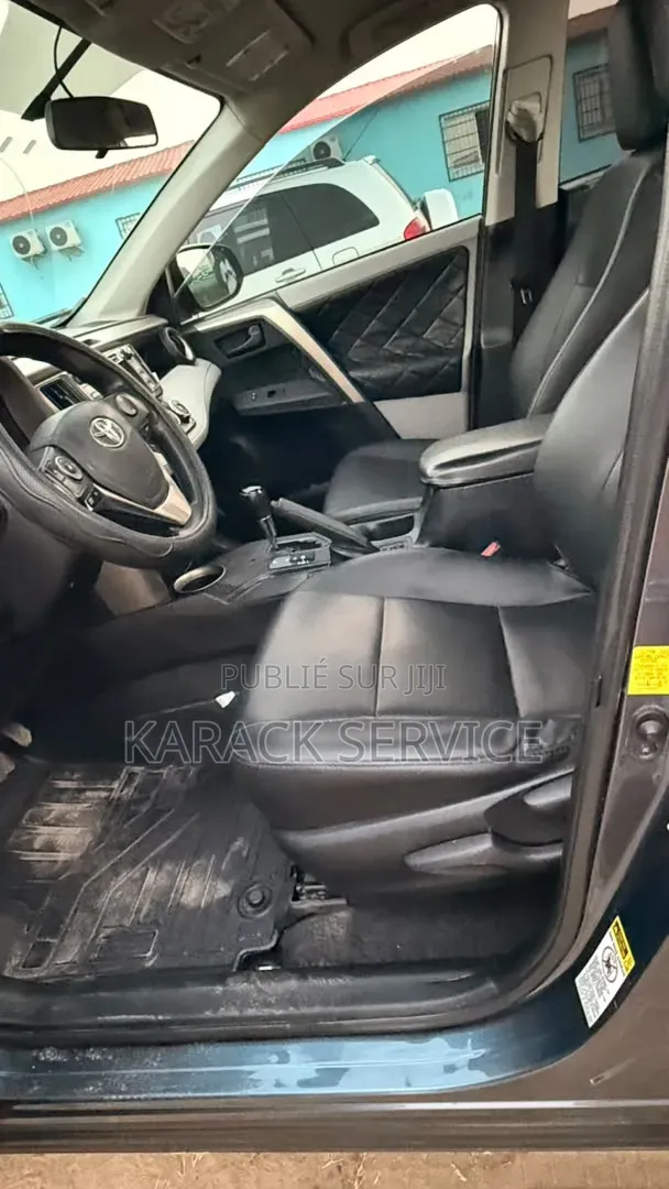 Toyota RAV4 2015 Noir