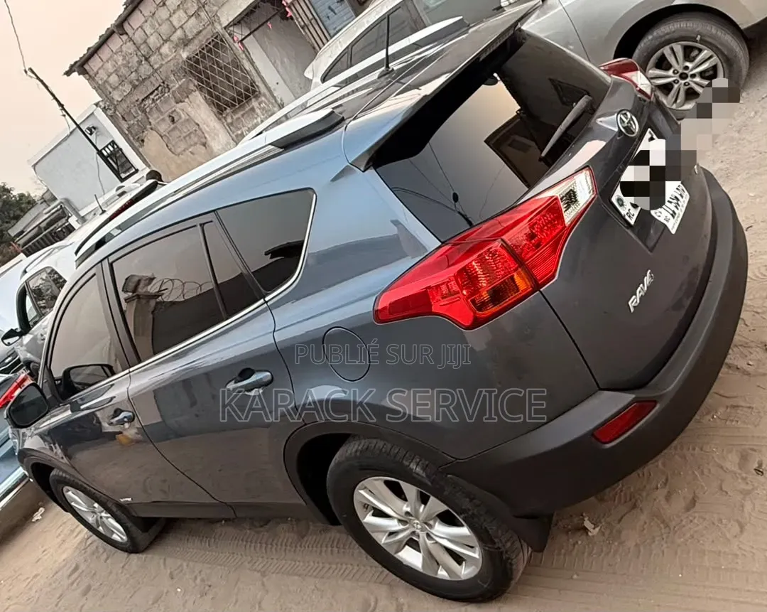 Toyota RAV4 2015 Noir