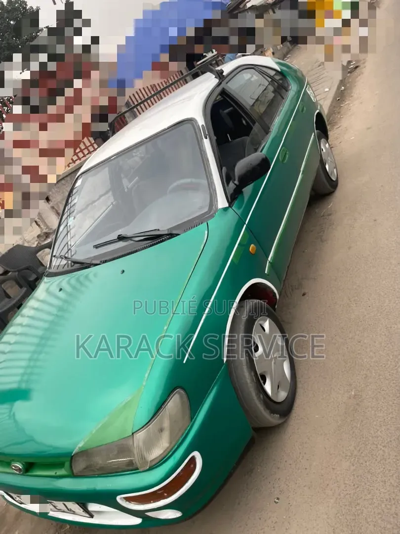 Toyota Corolla 2016 Vert