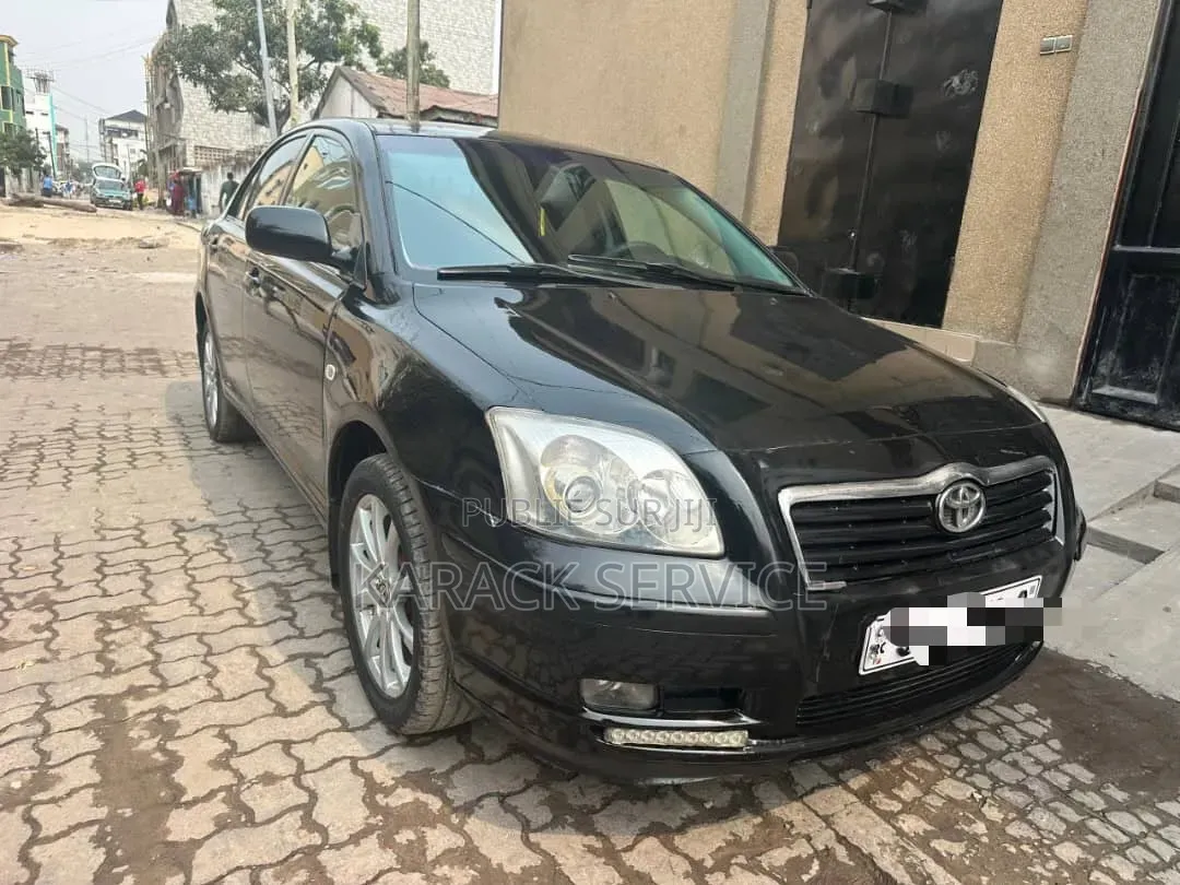 Toyota Avensis 2019 Noir