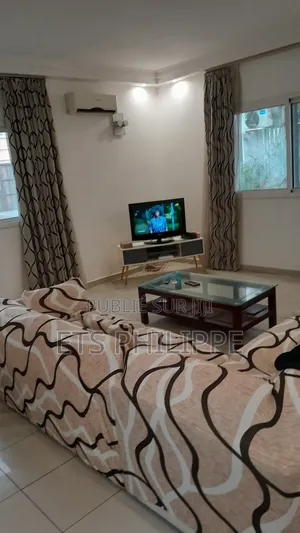 Meublé 2chbre Duplex dans Doré, Lumumba à Louer