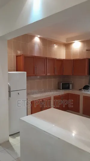 Meublé 2chbre Duplex dans Doré, Lumumba à Louer
