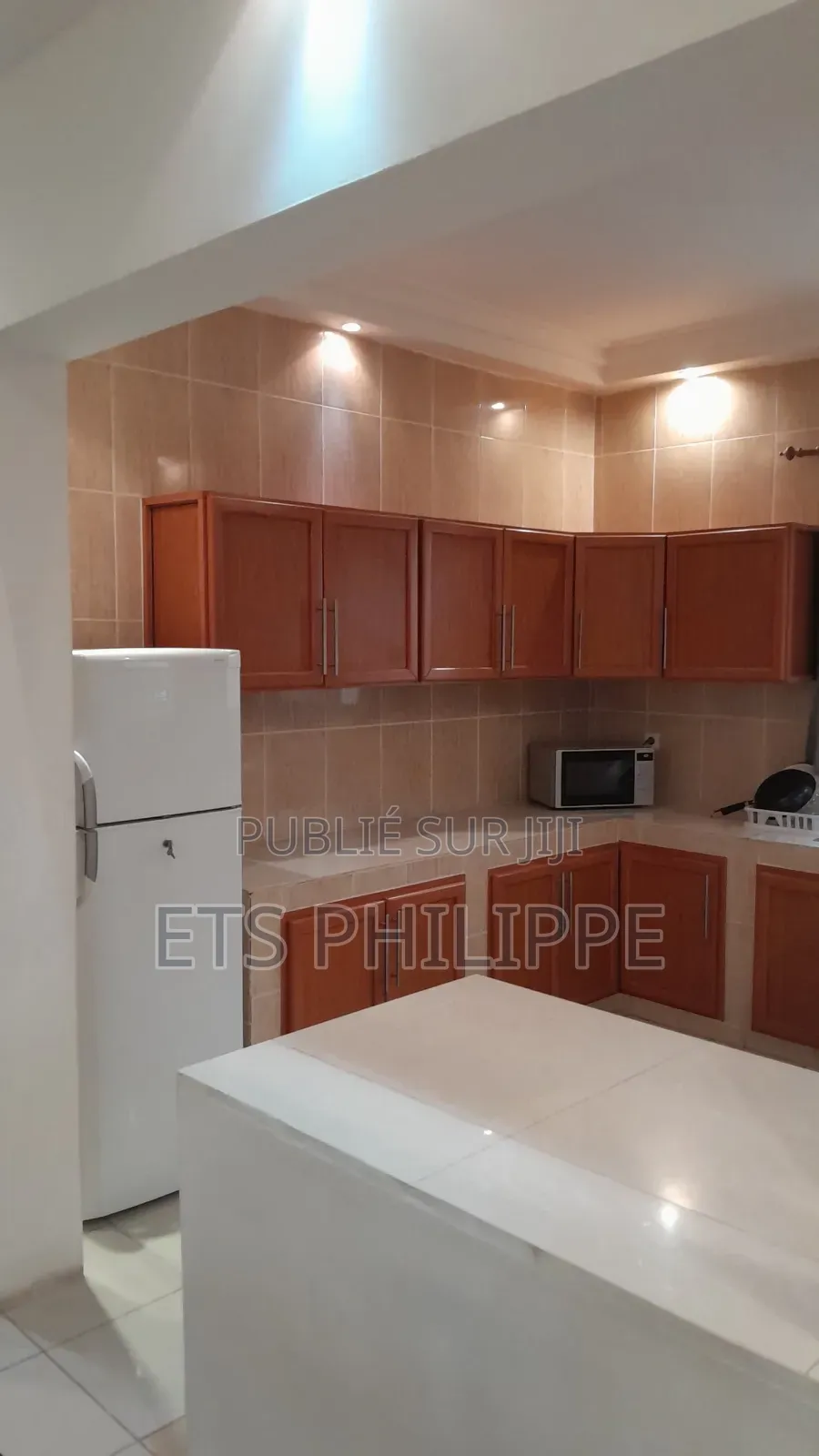 Meublé 2chbre Duplex dans Doré, Lumumba à Louer