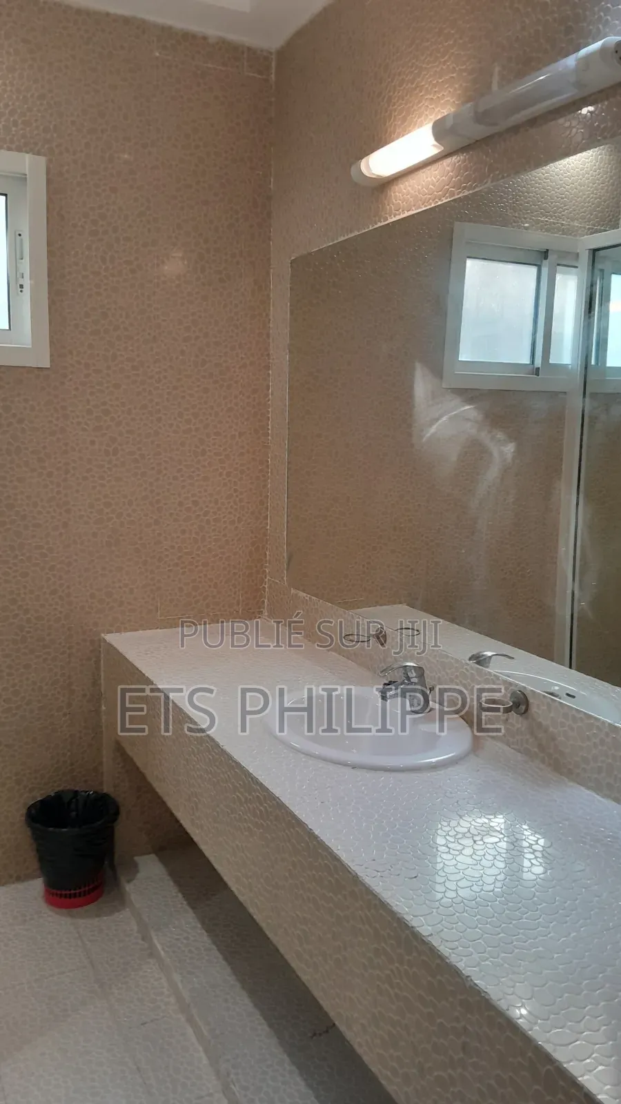 Meublé 2chbre Duplex dans Doré, Lumumba à Louer