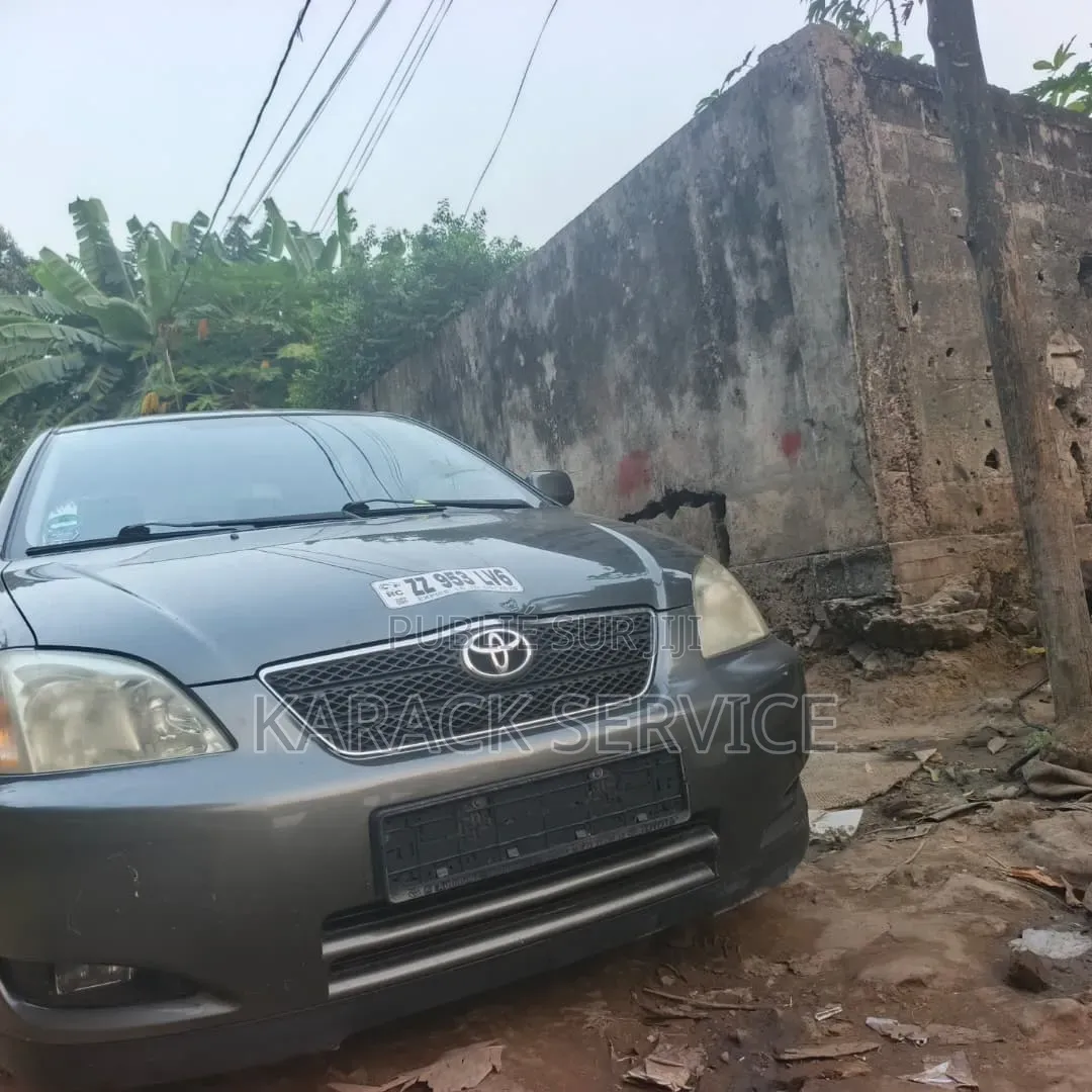 Toyota Corolla 2023 Noir