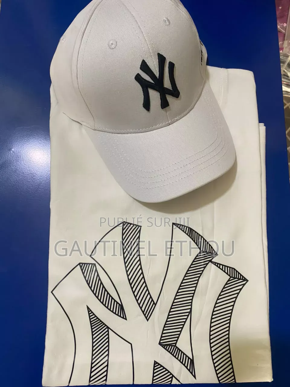 T-Shirt Casquette