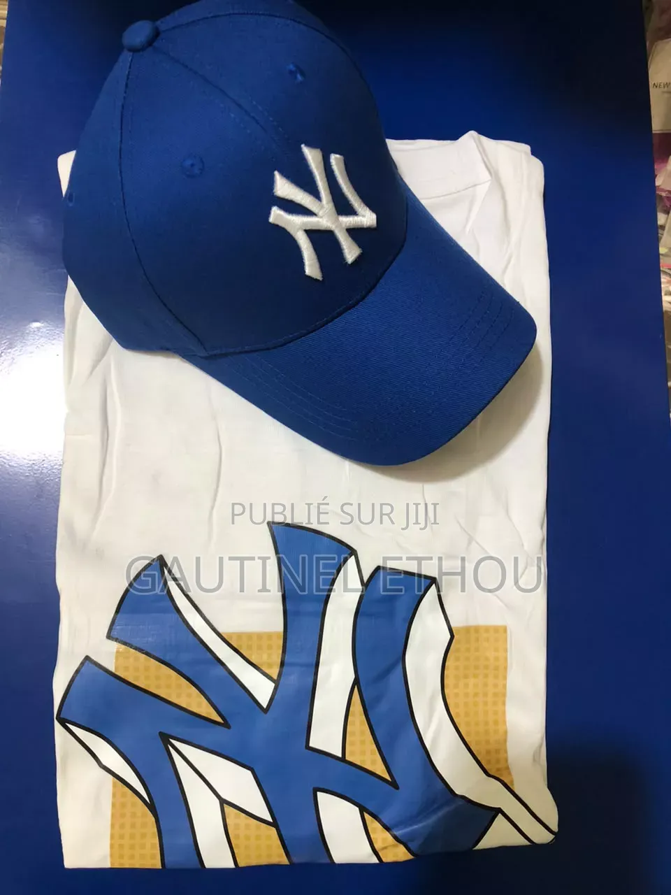 T-Shirt Casquette