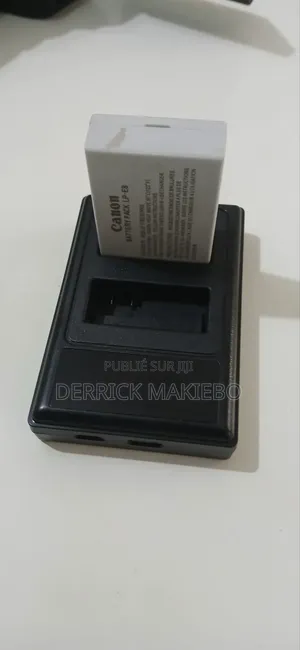 Appareil Photo, Avec Trépied Et Deux Batterie
