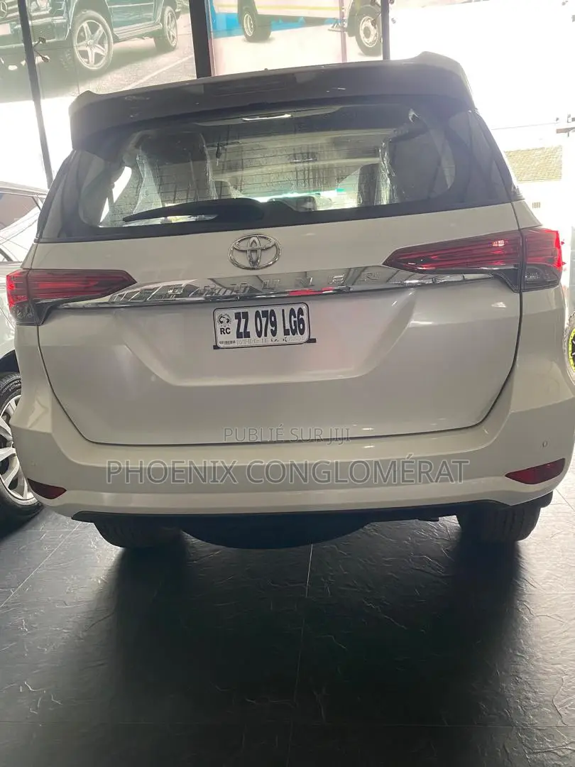 Toyota Fortuner 2020 Blanc