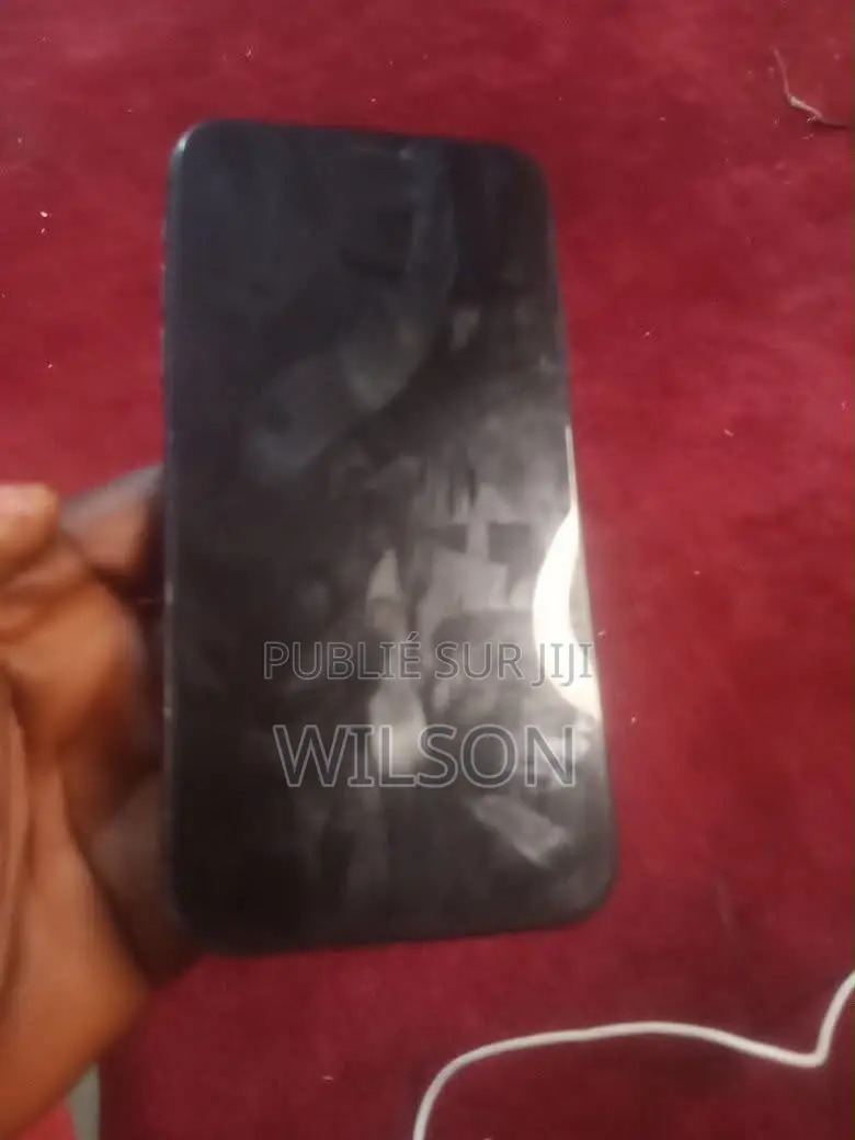 Nouveau Apple iPhone 11 64 GB Noir