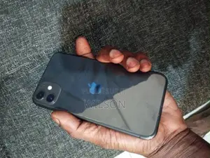 Nouveau Apple iPhone 11 64 GB Noir