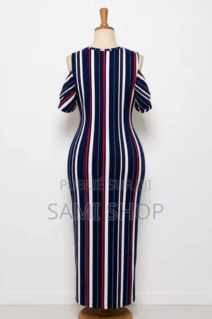 Robe Longue Rayée Chic Et Élégante