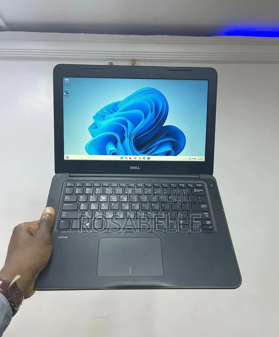 Nouveau Ordinateur portable Dell 14 Premium 8GB Nvidia SSD 500GB