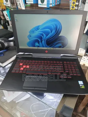 Nouveau Ordinateur portable Dell Vostro 15 3520 16GB Nvidia SSD 512GB