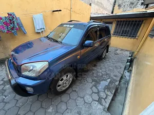 Toyota RAV4 2014 Bleu