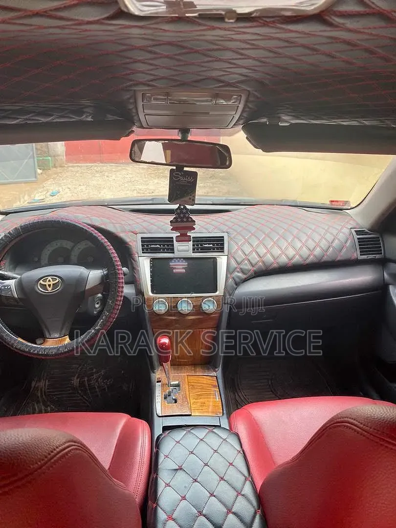 Toyota Camry 2019 Bleu