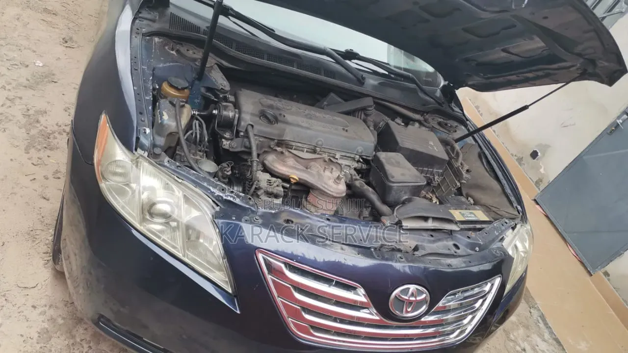 Toyota Camry 2019 Bleu