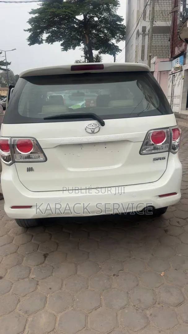 Toyota Fortuner 2018 Blanc