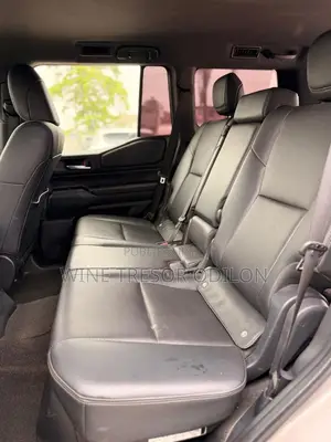 Toyota Land Cruiser Prado 2.4 Petrol 2025 Gris