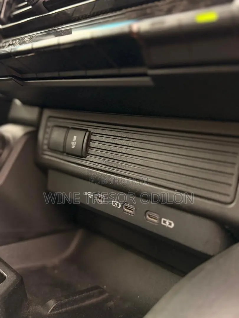Toyota Land Cruiser Prado 2.4 Petrol 2025 Gris