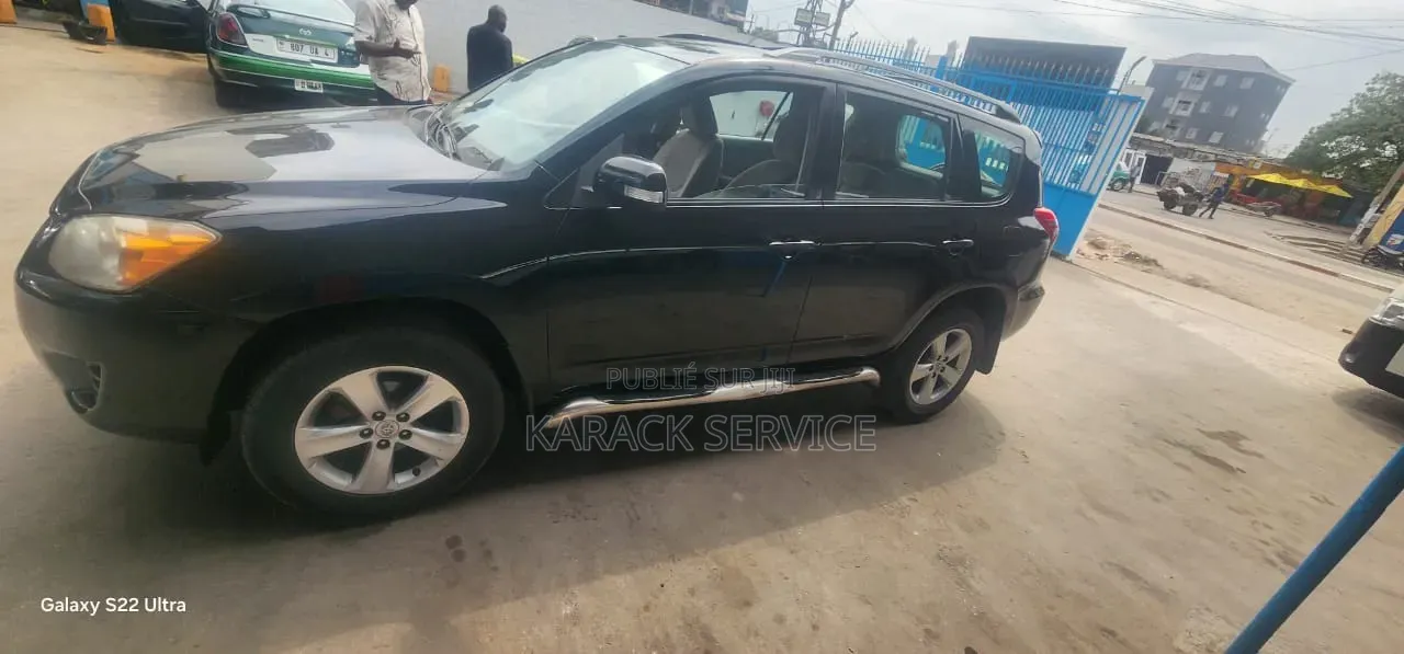 Toyota RAV4 2017 Noir