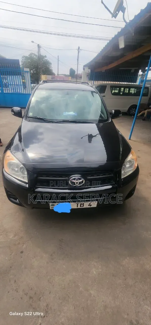 Toyota RAV4 2017 Noir