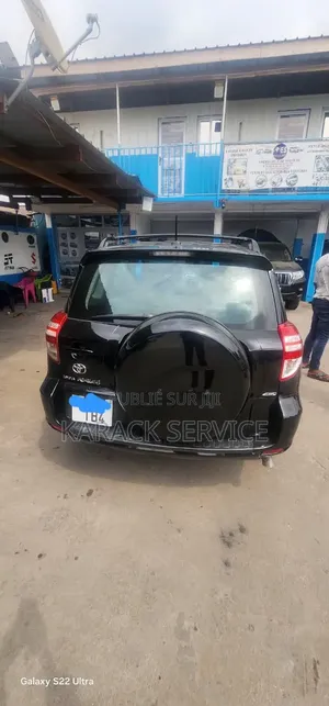 Toyota RAV4 2017 Noir