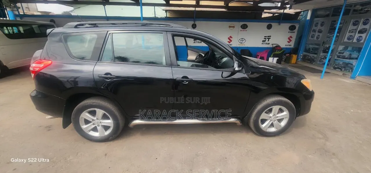 Toyota RAV4 2017 Noir