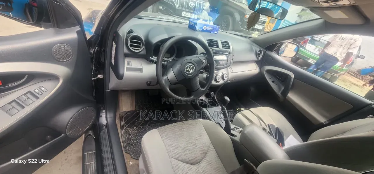 Toyota RAV4 2017 Noir