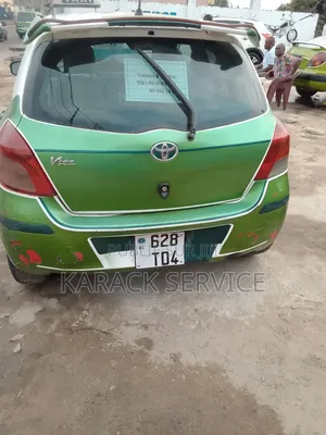 Toyota Yaris 2015 Vert