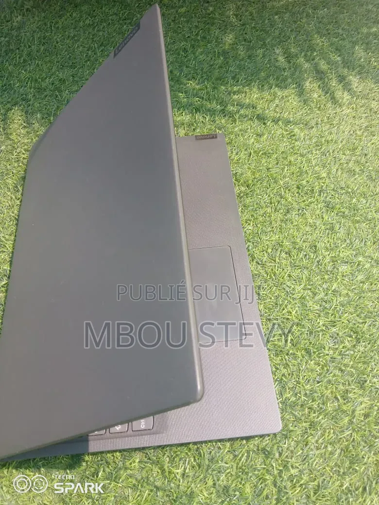 Ordinateur portable Lenovo IdeaPad Z570 8GB Intel Core i5 SSD 256GB