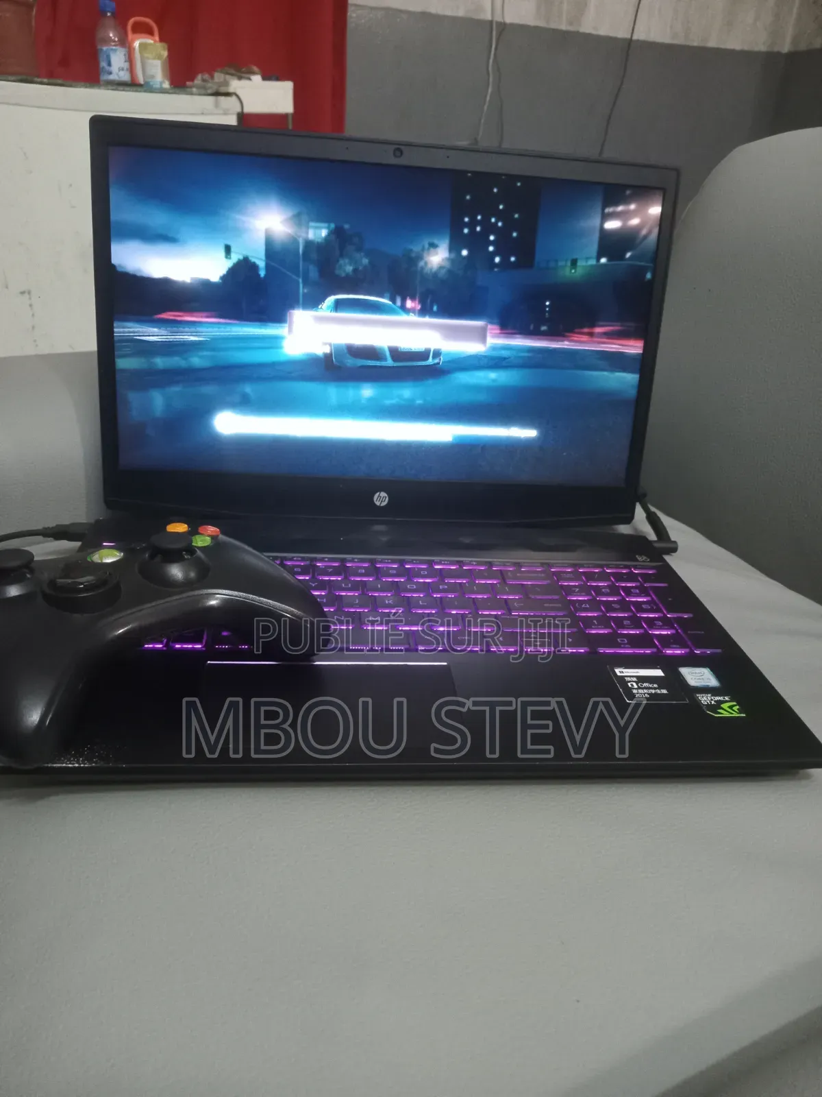 HP Pavilion 15-cs3063cl 8GB Intel Core i5 HDD+SSD 640GB