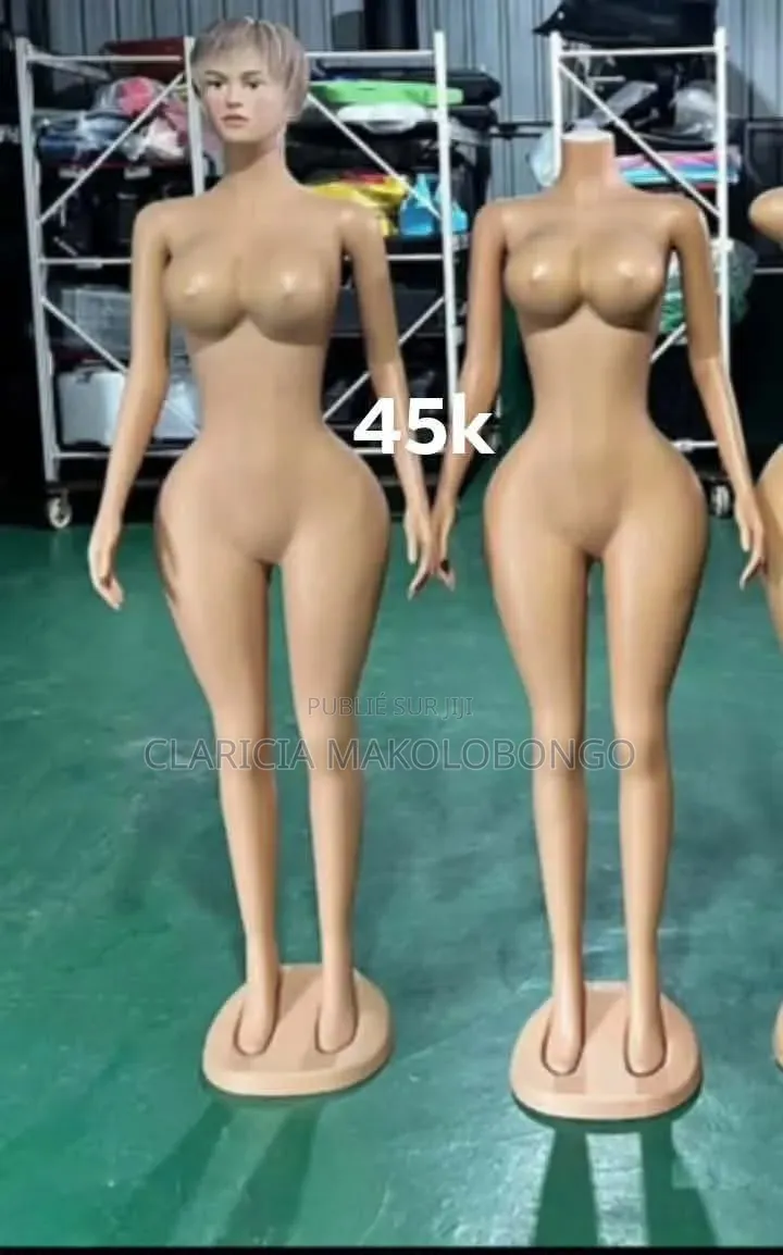 Mannequin Disponible