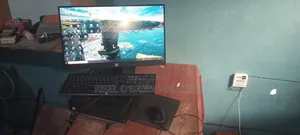Ordinateur de bureau HP ProDesk 600 G3 4GB Intel Core i3 SSD 500GB