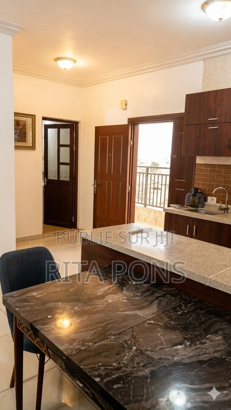 Meublé 2chbre Appartement dans Rita Prestige, Pointe-Noire à Louer