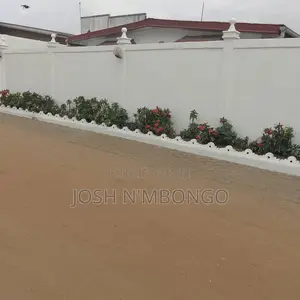4chbre Appartement dans Ngoyo à Vendre