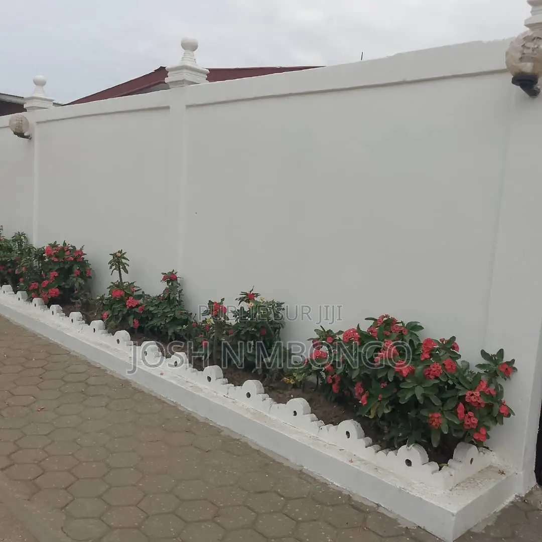 4chbre Appartement dans Ngoyo à Vendre