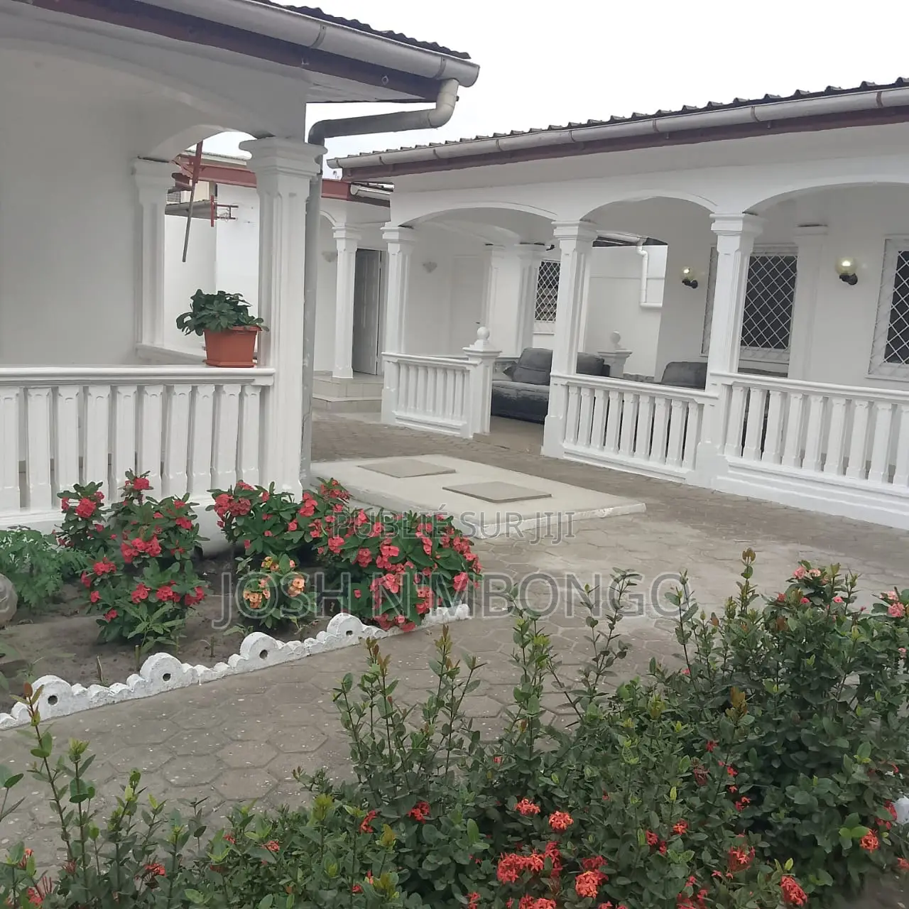 4chbre Appartement dans Ngoyo à Vendre