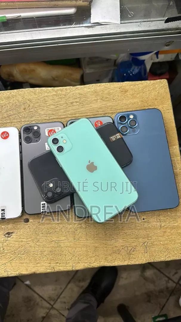 Nouveau Apple iPhone 14 Pro Max 128 GB Gris