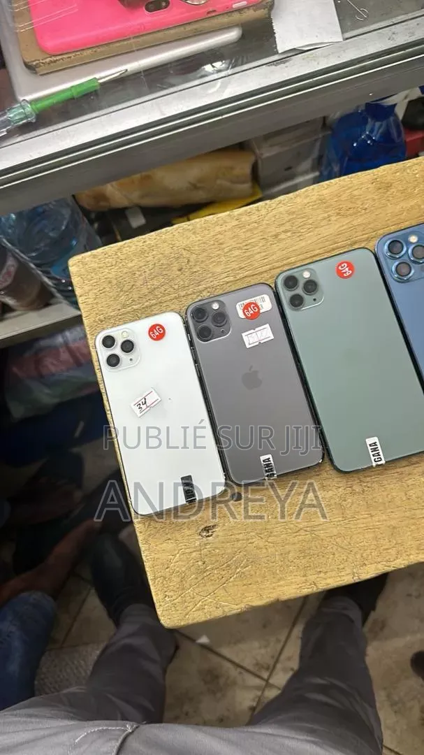 Nouveau Apple iPhone 14 Pro Max 128 GB Gris