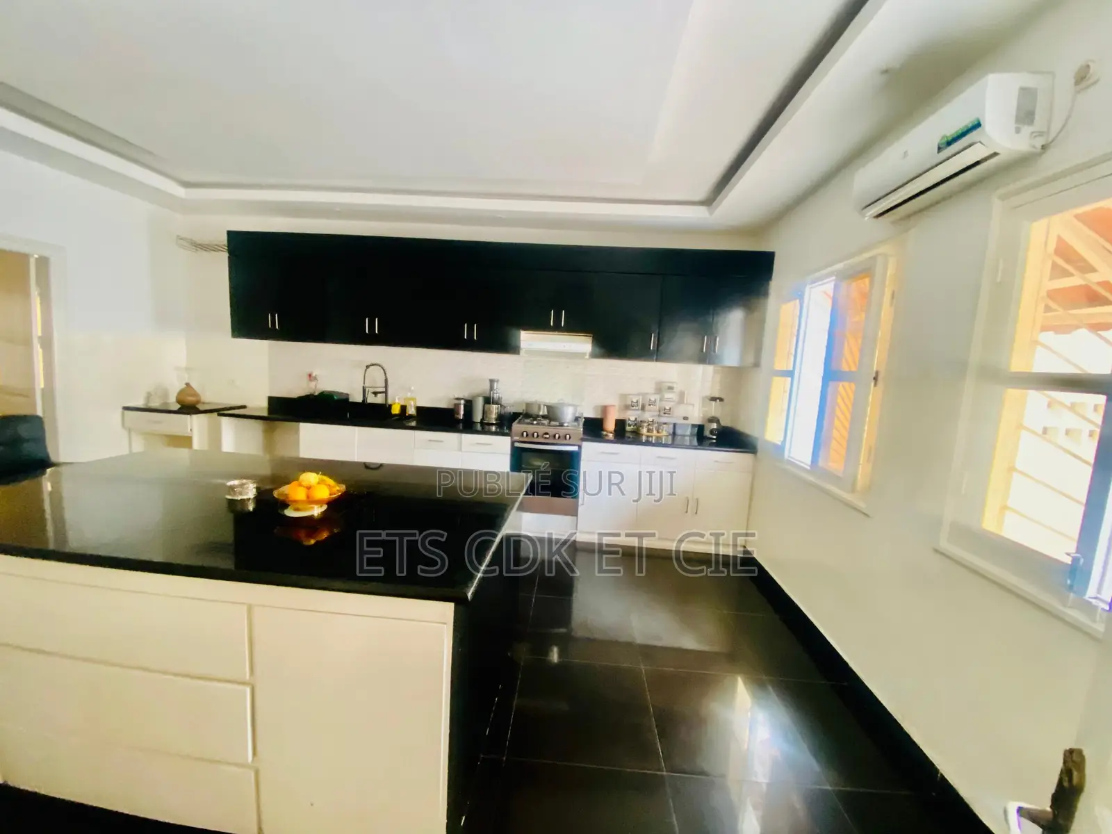 4chbre Villa dans Cdk/Dg/015, Lumumba à Louer