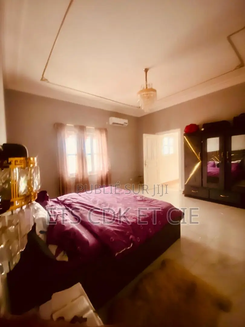 4chbre Villa dans Cdk/Dg/015, Lumumba à Louer