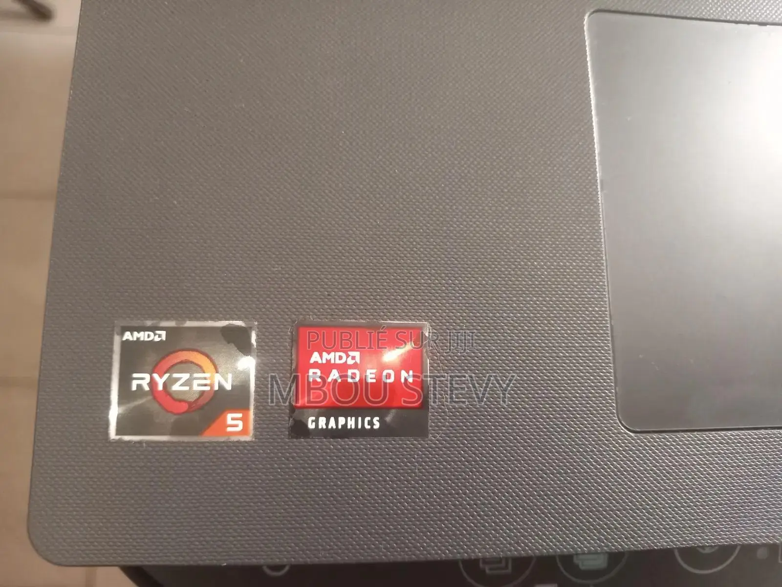 Ordinateur portable Lenovo V15 8GB AMD Ryzen 5 HDD+SSD 256GB