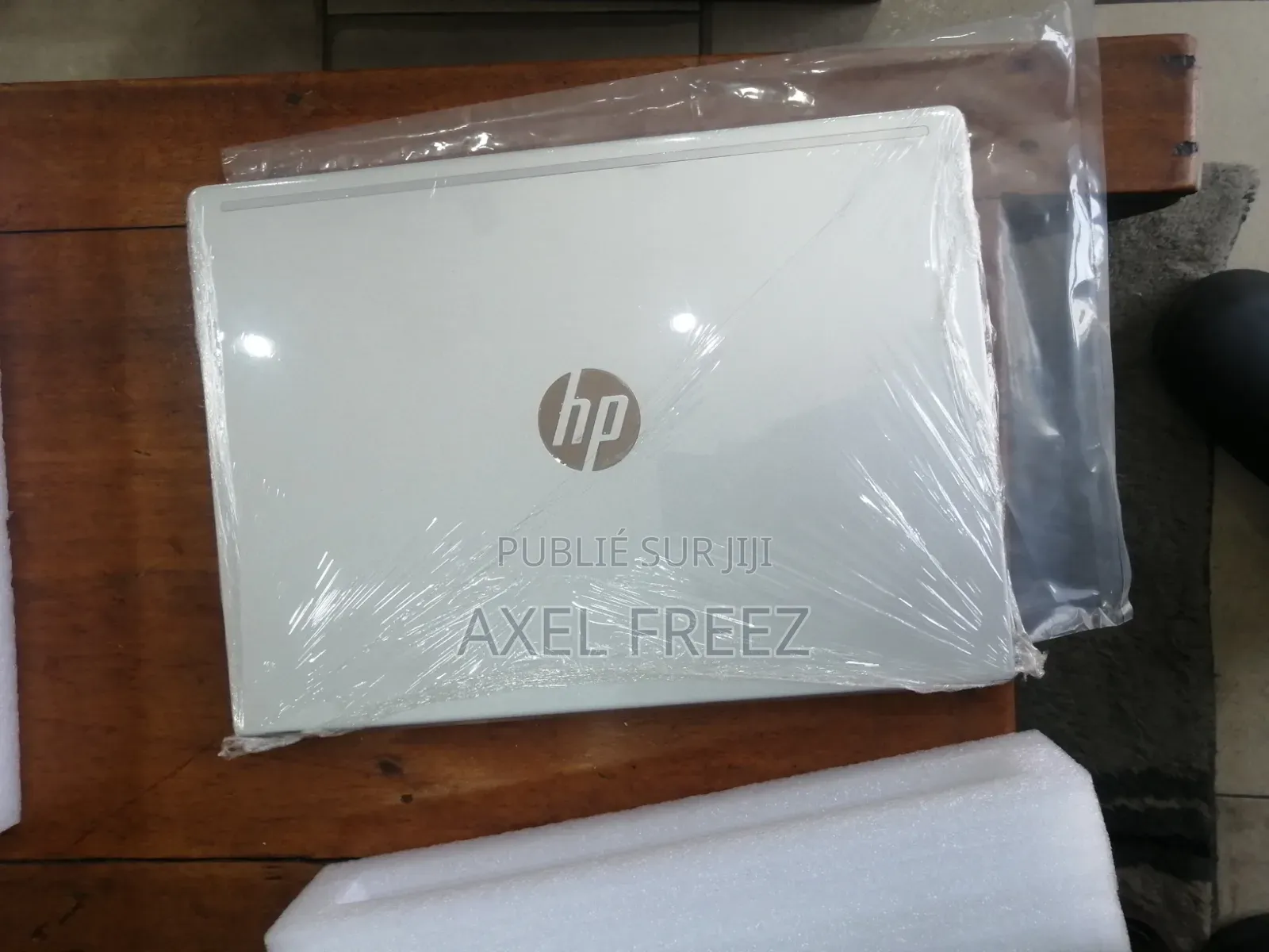 Ordinateur portable HP 240 G4 8GB Intel Core i5 SSD 256GB