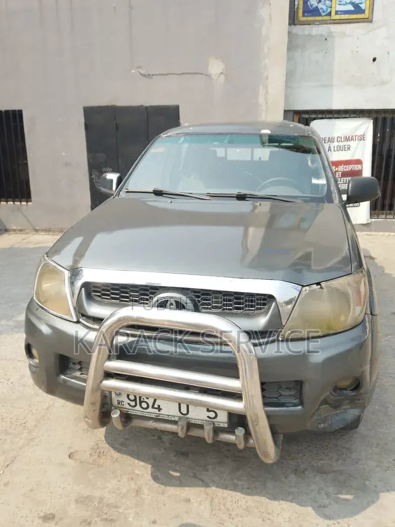Toyota Hilux 2015 Gris