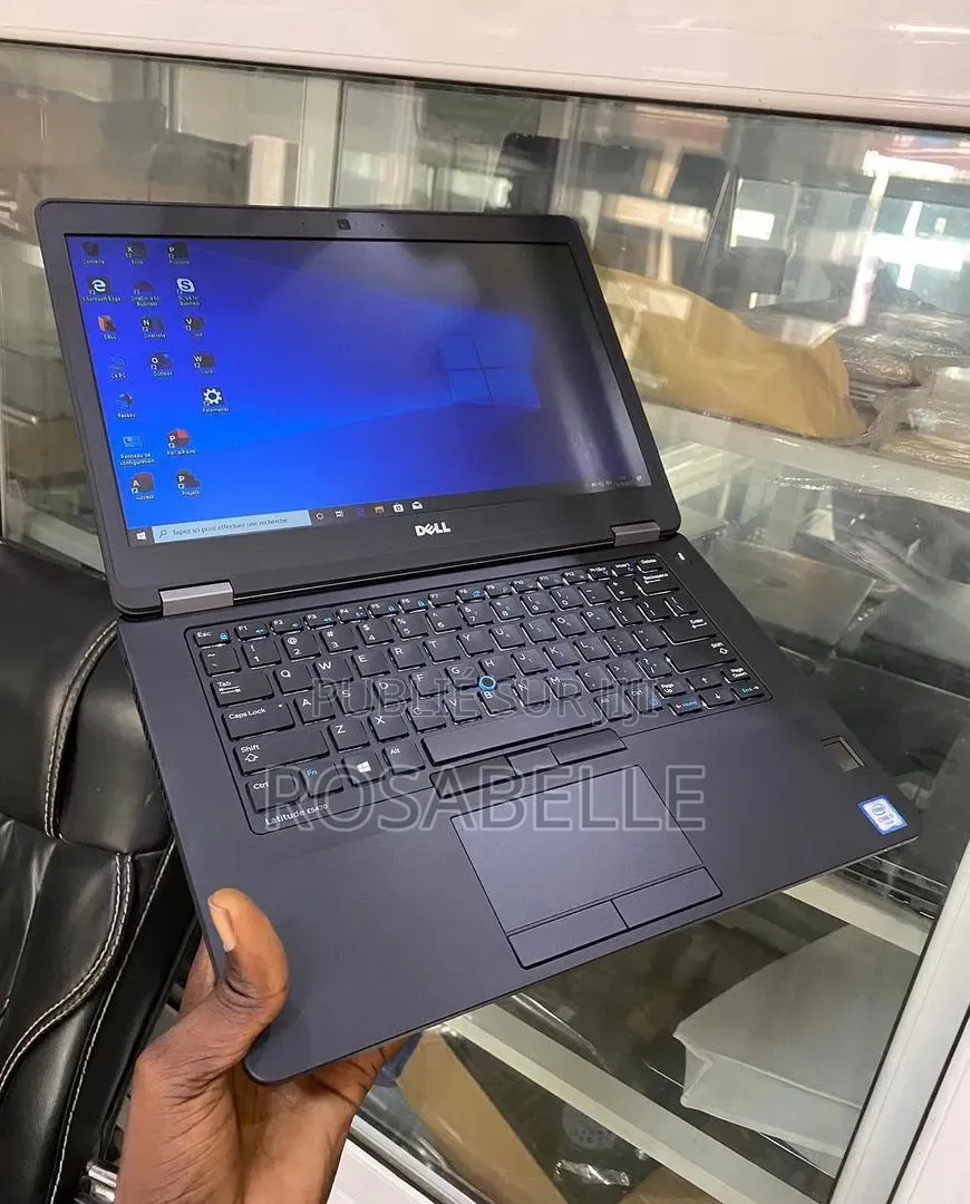 Nouveau Ordinateur portable Dell 14 Premium 8GB Intel Core i5 SSD 512GB