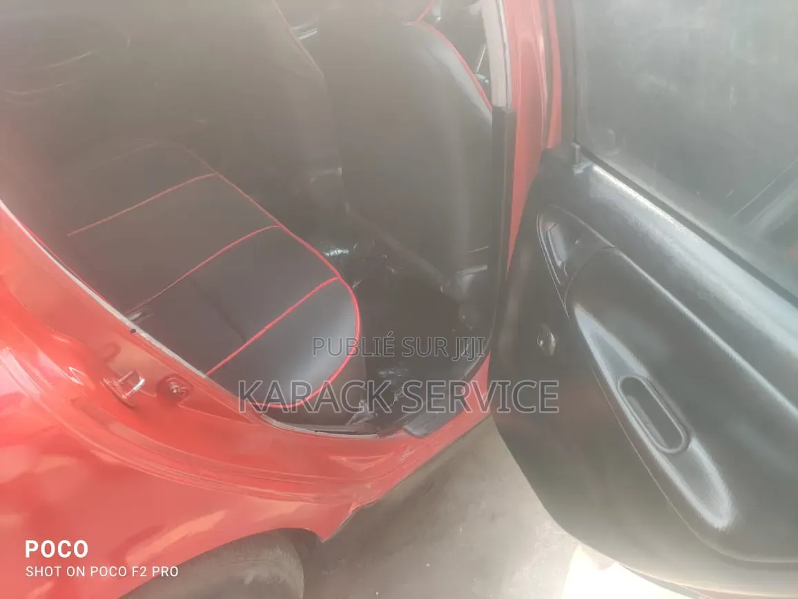 Toyota Yaris 2017 Rouge